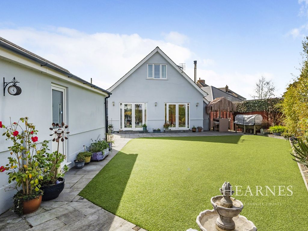 4 bed detached house for sale in Parham Road, Bournemouth BH10, £