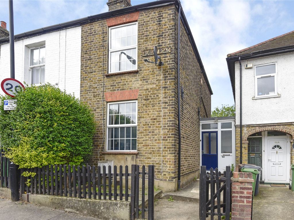 2 bed end terrace house for sale in Aubrey Road, Walthamstow, London