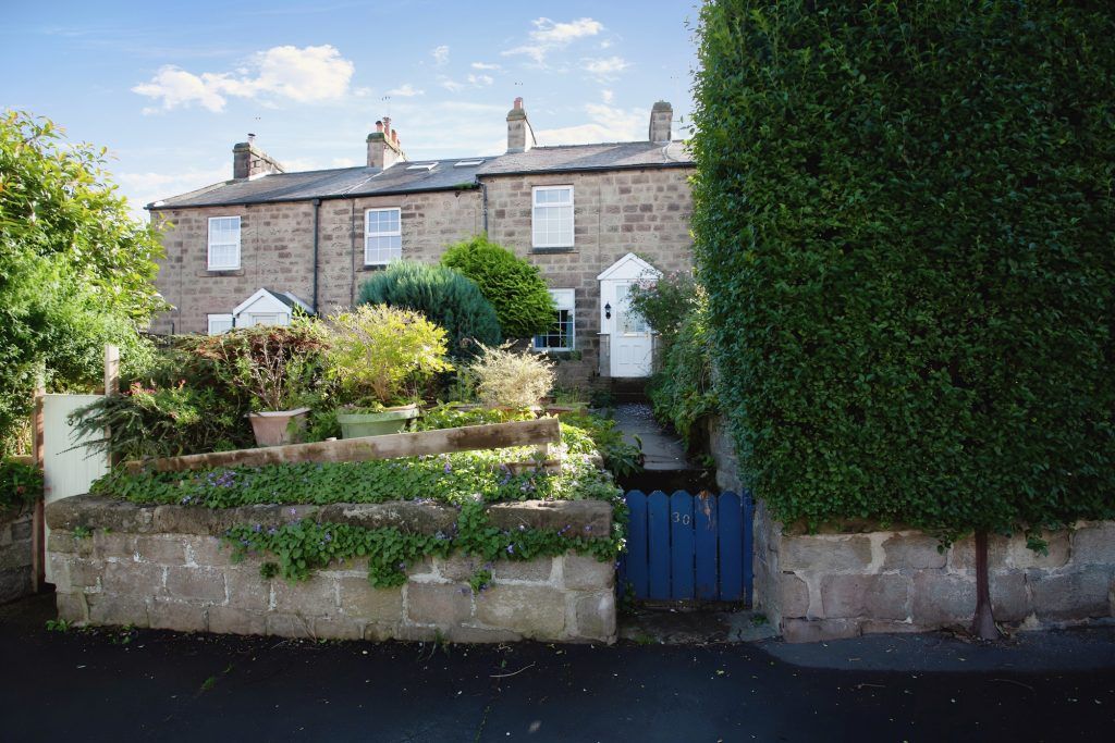 2 bed terraced house for sale in Bachelor Gardens, Harrogate HG1, £