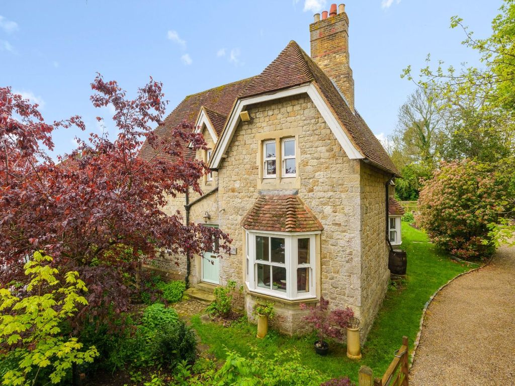 3 bed detached house for sale in Willington Street, Maidstone ME15 Zoopla