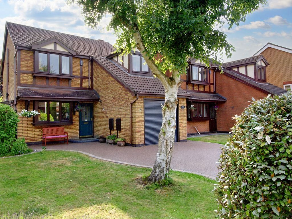 4 bed detached house for sale in Beech Close, Dunholme, Lincoln LN2, £