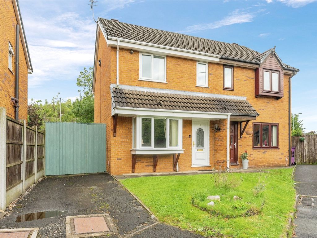 3 bed semidetached house for sale in Peacehaven Close, Liverpool