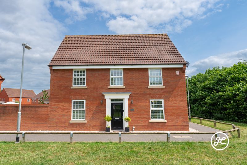 4 bed semidetached house for sale in Foxglove Walk, Wilstock Village