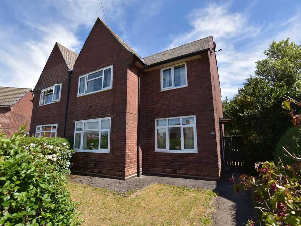 4 bed semidetached house for sale in Fairfield Hill, Leeds, West