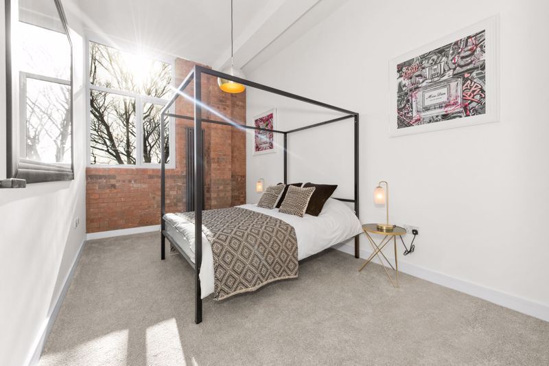 Flat 11 Breton House Old Bedford Road Luton LU2  