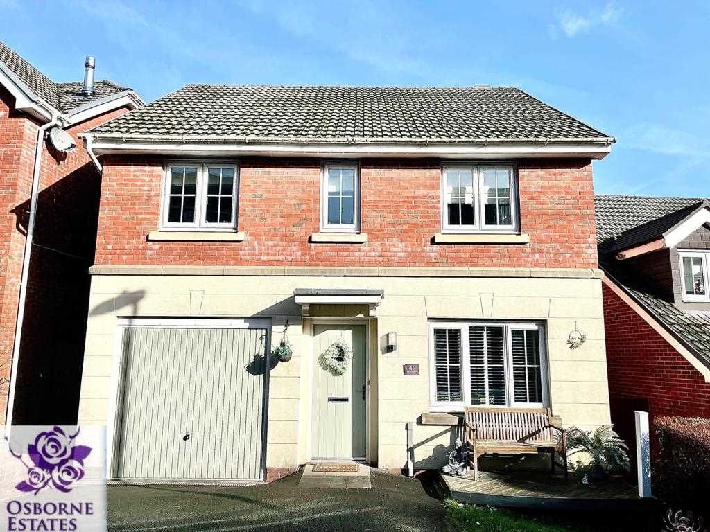 4 bed detached house for sale in Parc Gellifaelog, Tonypandy CF40 Zoopla