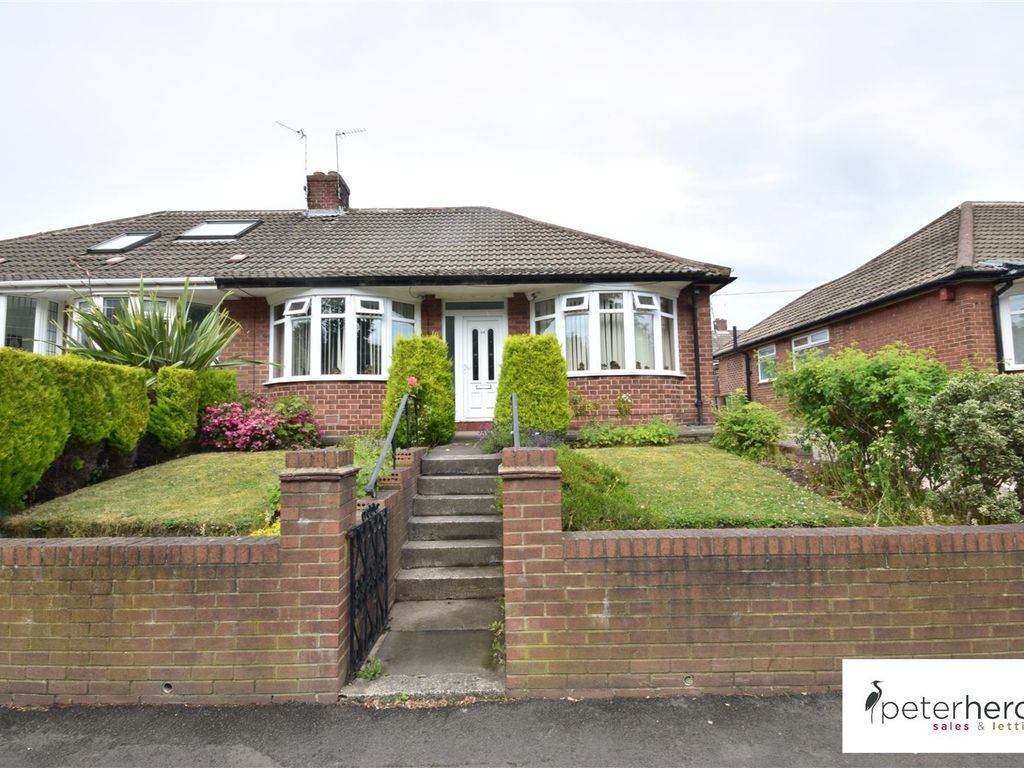 2 bed semidetached bungalow for sale in Barnes Park Road, Sunderland