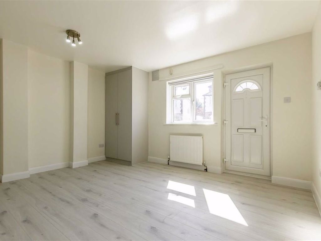 Studio to rent in Stanley Road, Teddington TW11 Zoopla