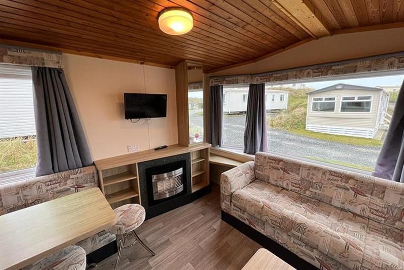 2 bed mobile/park home for sale in Loggans Road, Hayle, Cornwall TR27