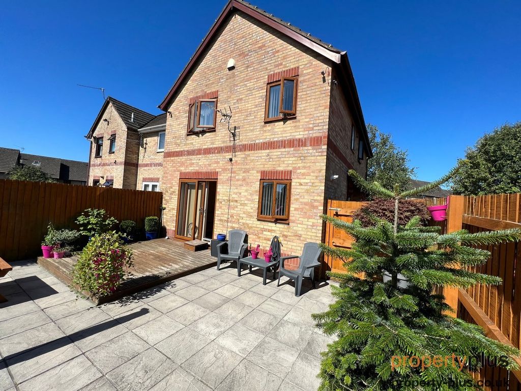 2 bed terraced house for sale in Manor Chase Beddau , Pontypridd CF38