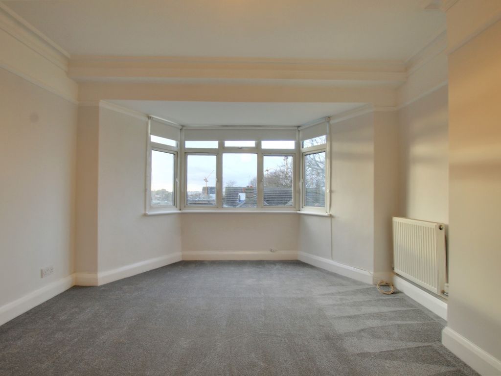 2 bed flat to rent in Fernhill Court (Pp303), Walthamstow E17, £1,850