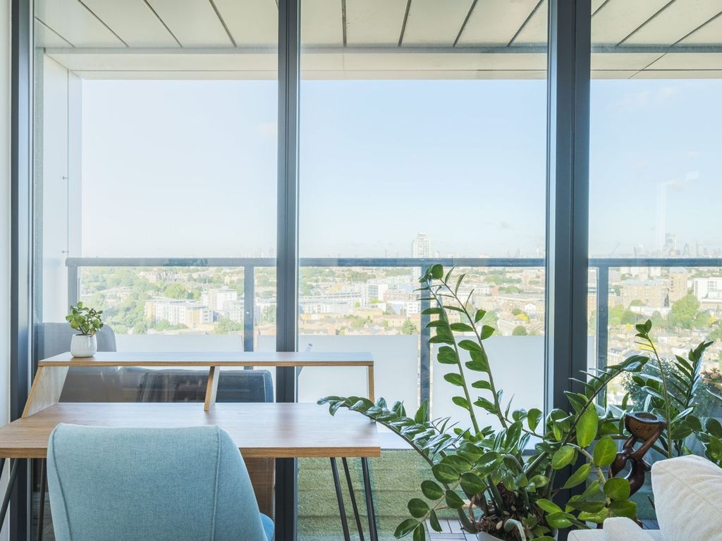 Larkwood Avenue, London SE10  