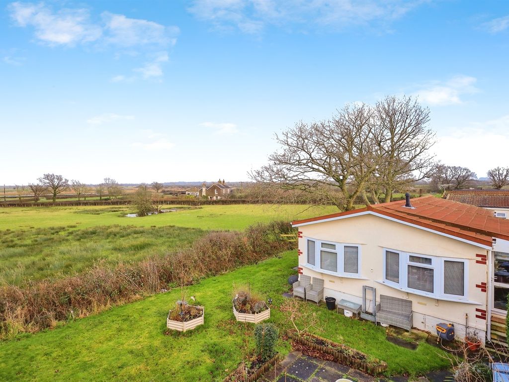 2 bed detached bungalow for sale in Lion House Park, Mill Road