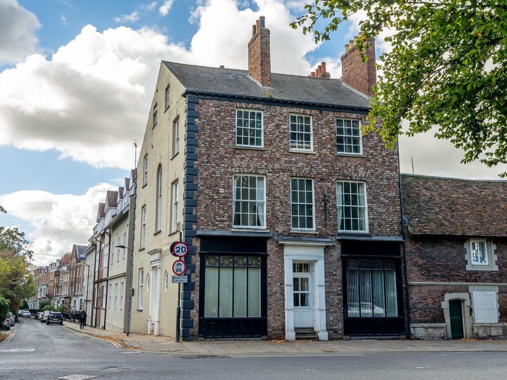 2 bed flat for sale in Bootham Court, Bootham Terrace, York YO30, £