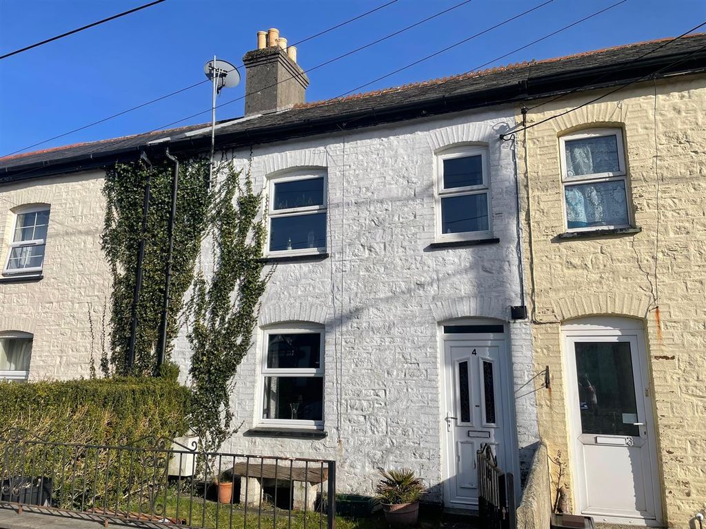 3 bed terraced house for sale in Stoke Road, Kelly Bray, Callington