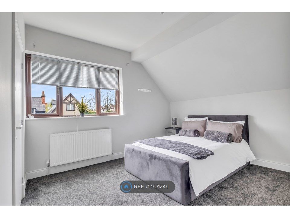 Room to rent in Wheelwright Road, Birmingham B24 Zoopla