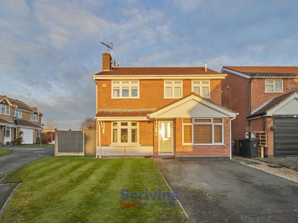 4 bed detached house for sale in Beatty Close, Hinckley LE10, £350,000