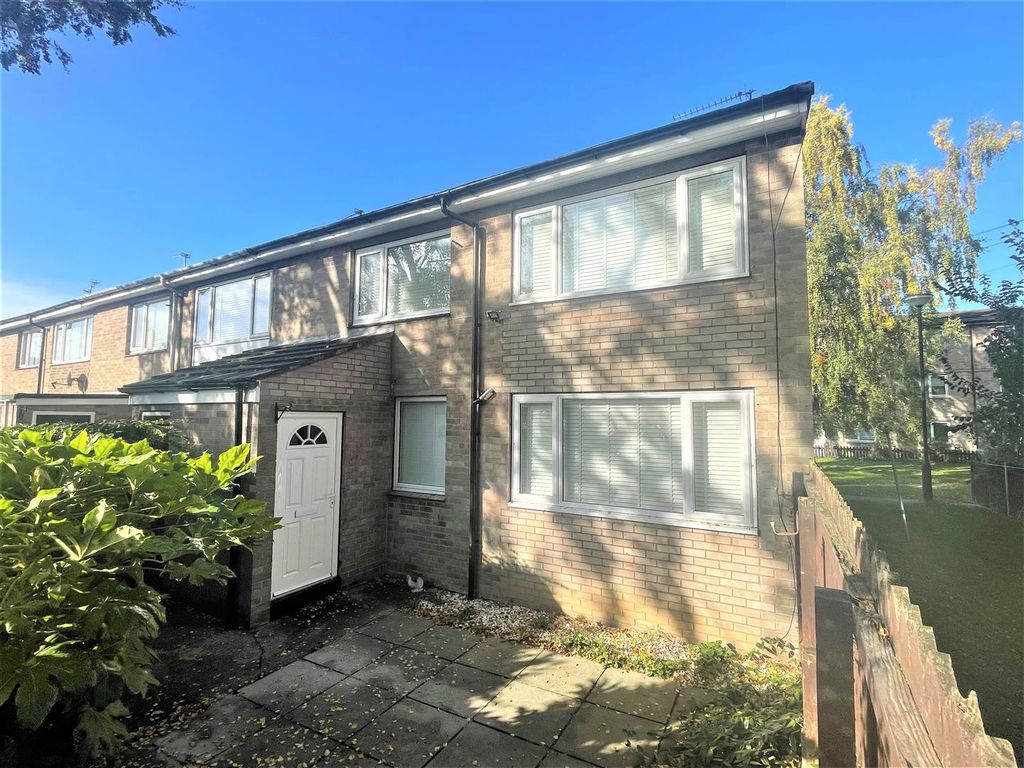 2 bed end terrace house to rent in Alcelina Court, St Benedicts Road