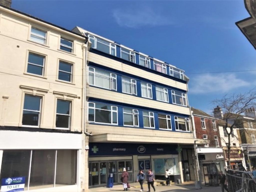 2 bed flat to rent in Sandgate Road, Folkestone, Kent CT20 Zoopla