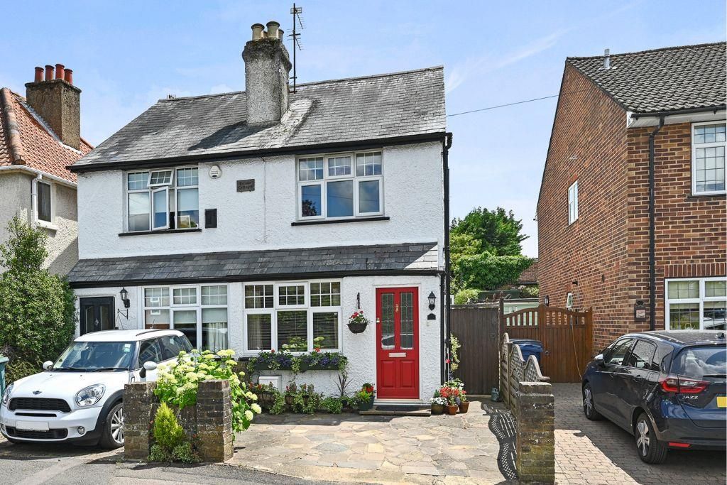 3 bed property for sale in Rickmansworth Lane, Chalfont St Peter SL9, £