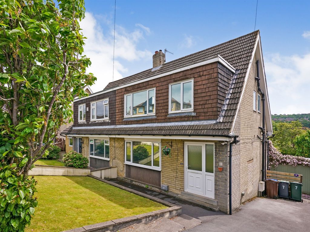 3 bed semidetached house for sale in Dewhirst Road, Baildon, Shipley