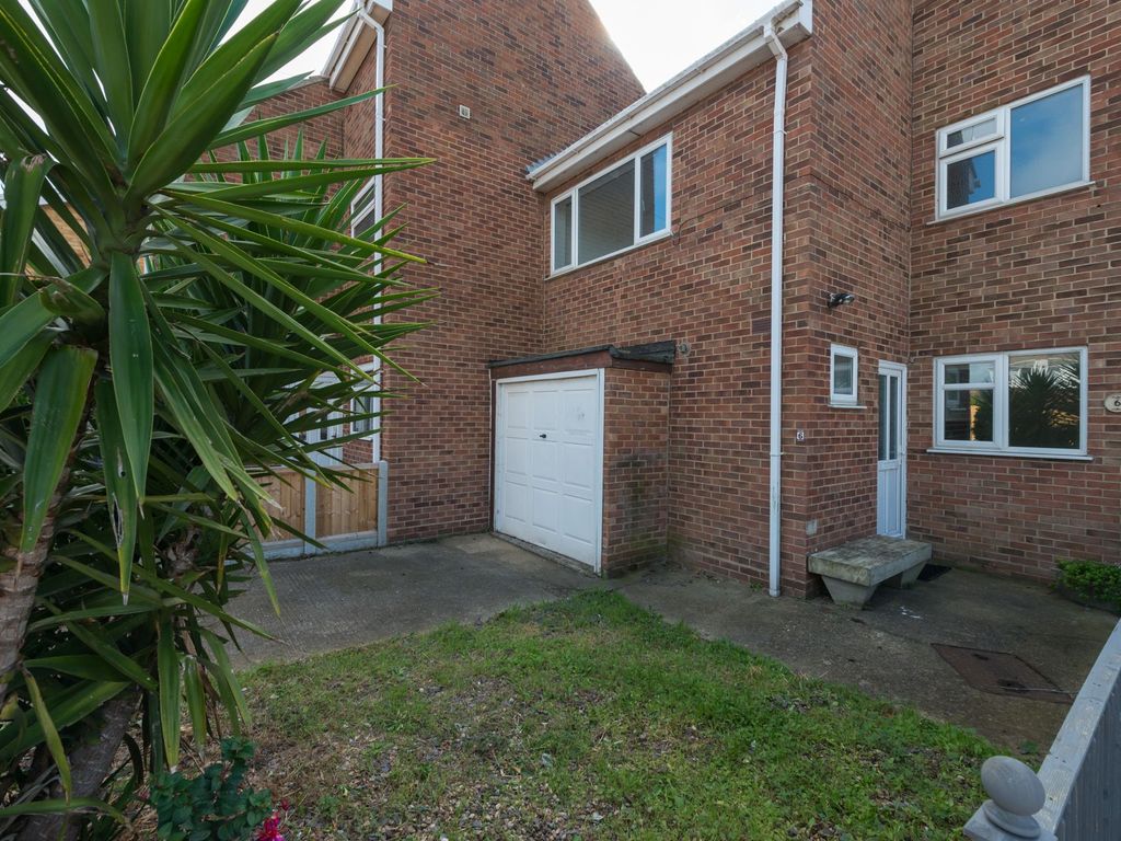 3 bed terraced house for sale in Briary Close, Margate CT9, £325,000