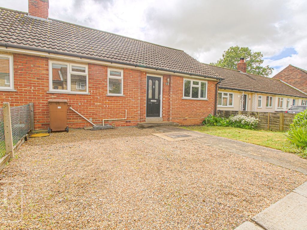 2 bed bungalow to rent in Crossfields, Stoke By Nayland, Colchester