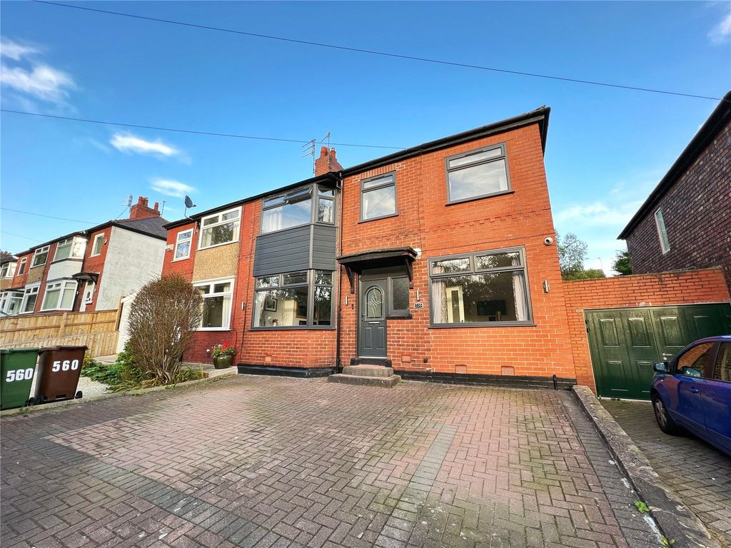 3 bed semidetached house for sale in Huddersfield Road, Carrbrook