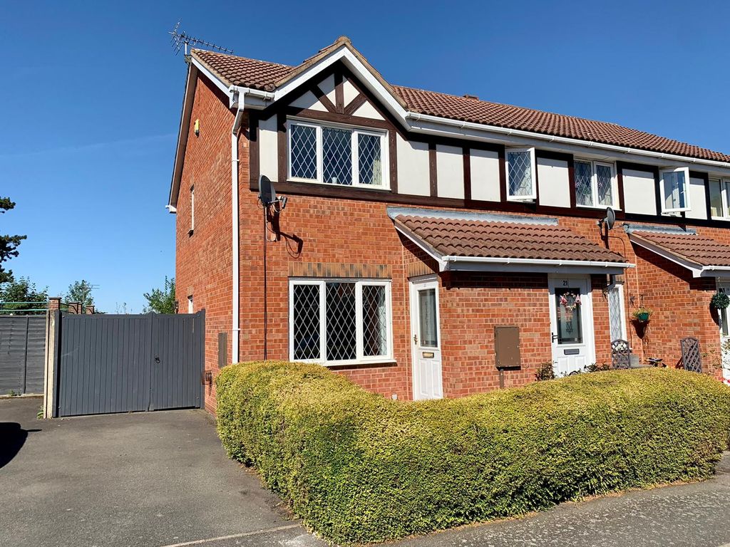 2 bed end terrace house for sale in Domont Close, Shepshed