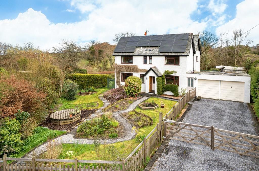 4 bed detached house for sale in Thorndon Cross, Okehampton, Devon EX20