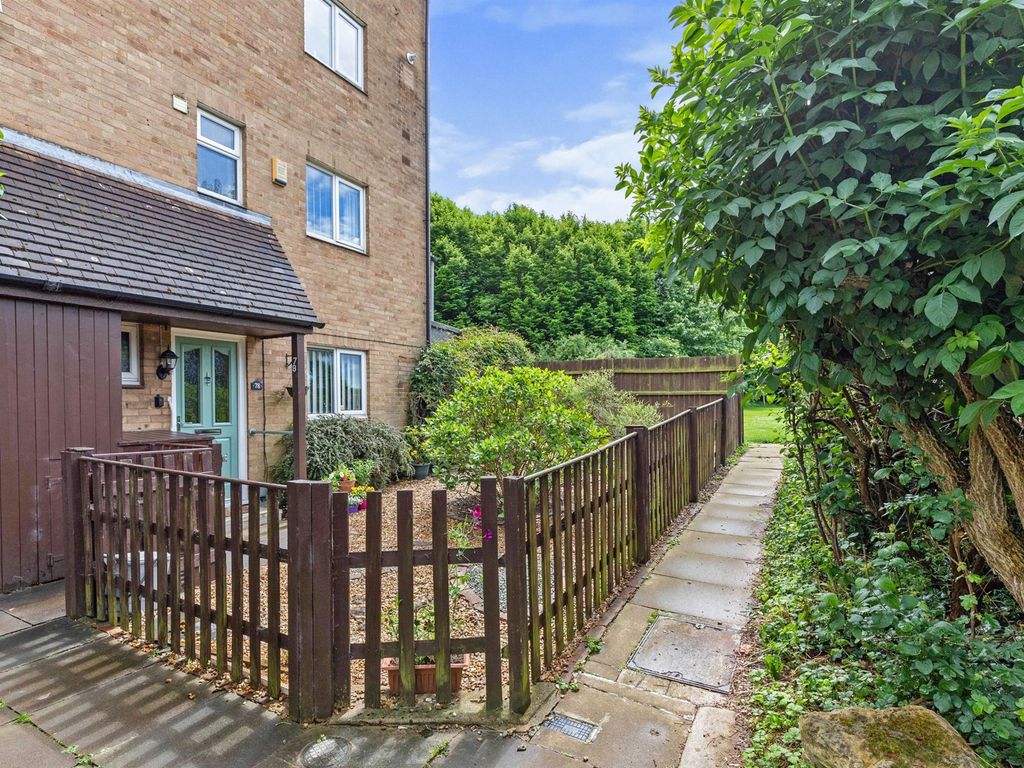 3 bed end terrace house for sale in Leighton, Orton Malborne