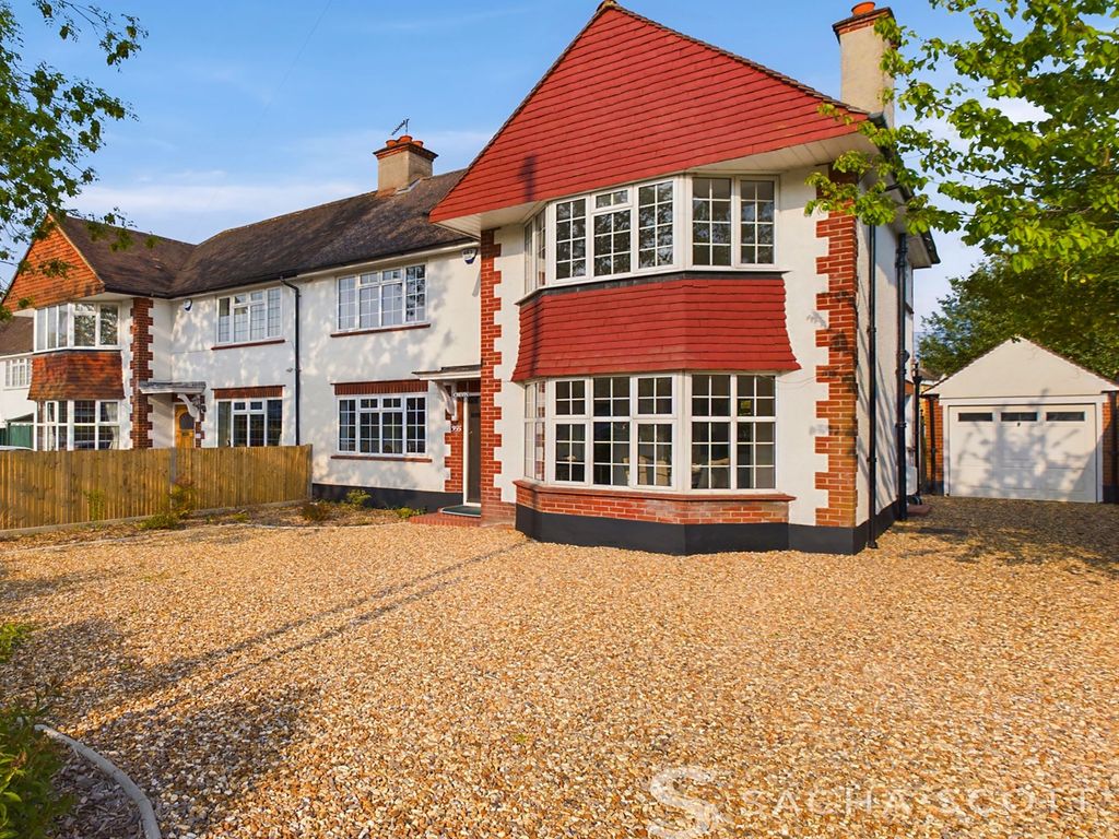 3 bed semidetached house for sale in Reigate Road, Epsom KT17, £