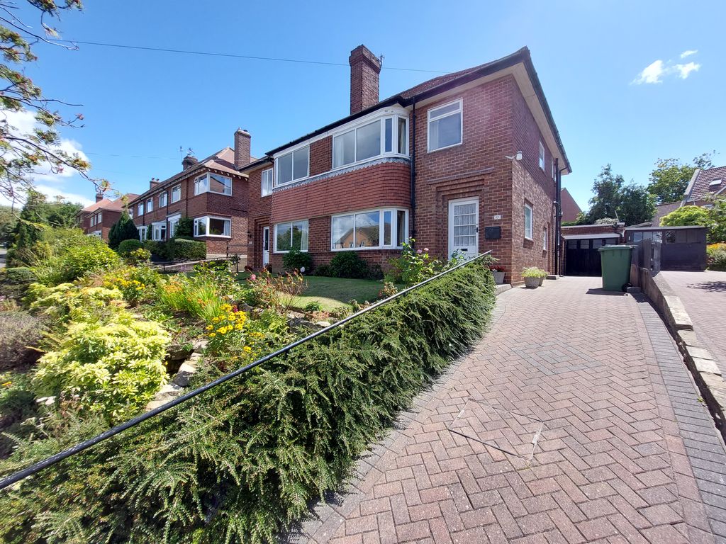 3 bed semidetached house for sale in Sandybed Crescent, Scarborough