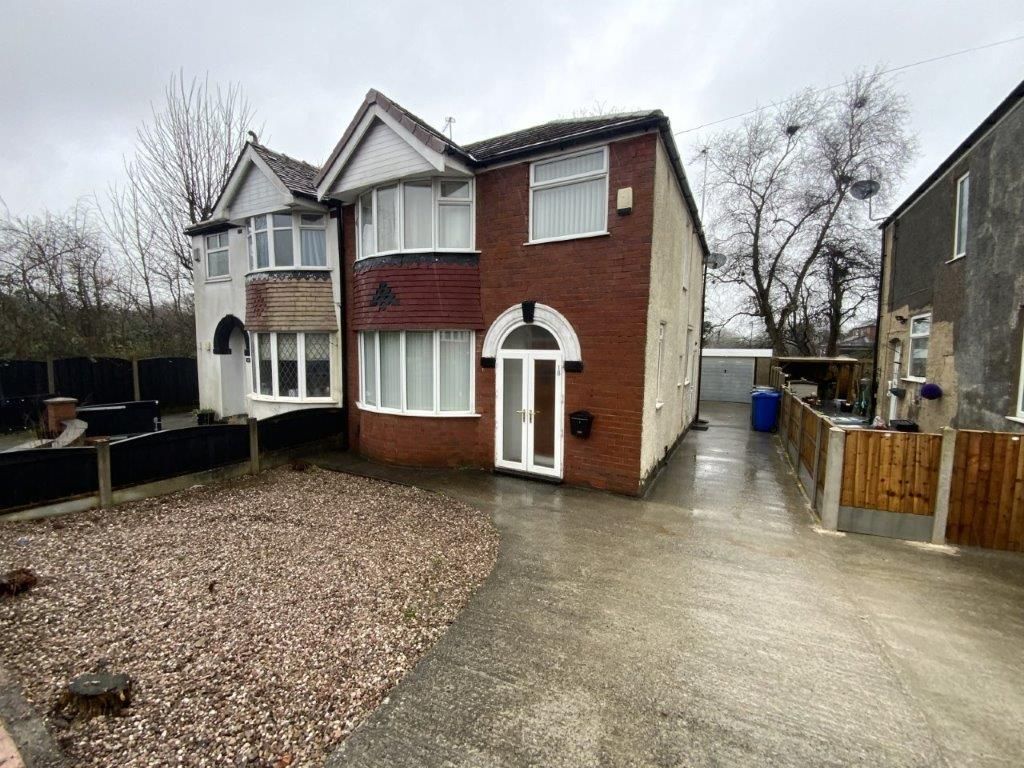 3 bed semidetached house for sale in Kingsley Avenue, Whitefield