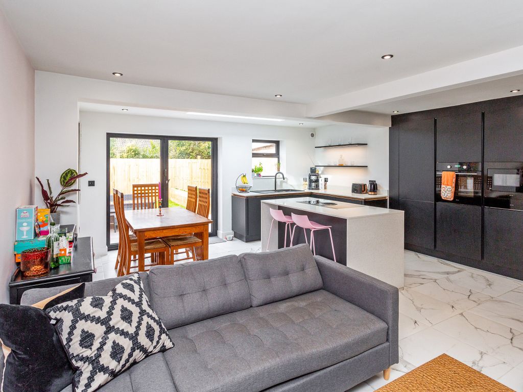 2 bed semidetached bungalow for sale in De Grey Place,