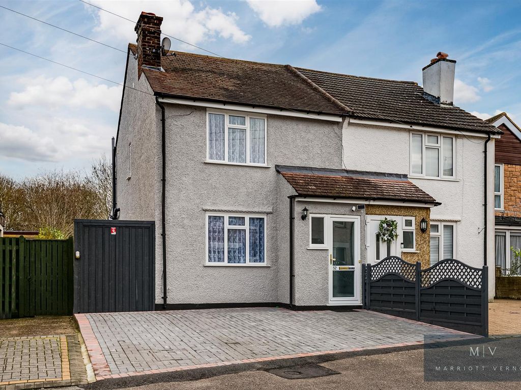 2 bed semidetached house for sale in Alexandra Road, Warlingham CR6, £