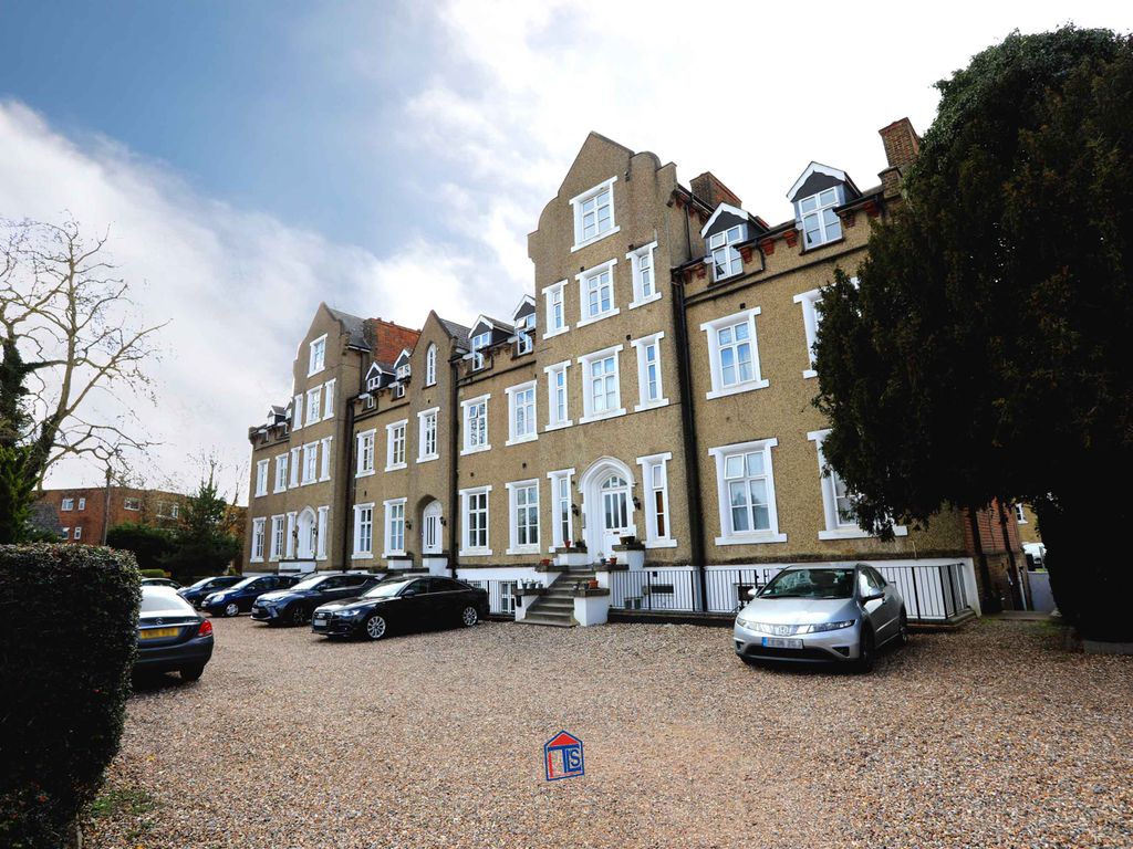 1 bed flat to rent in Upton Park, Slough SL1, £975 pcm Zoopla