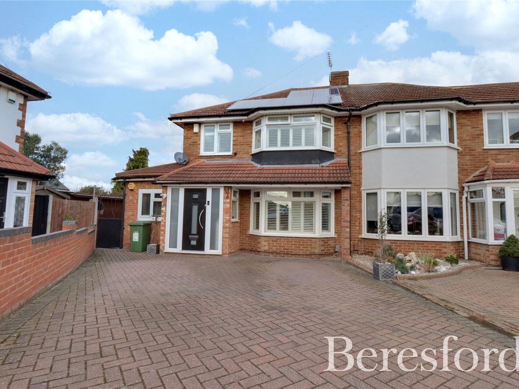 3 bed semidetached house for sale in Ryder Gardens, Rainham RM13 Zoopla