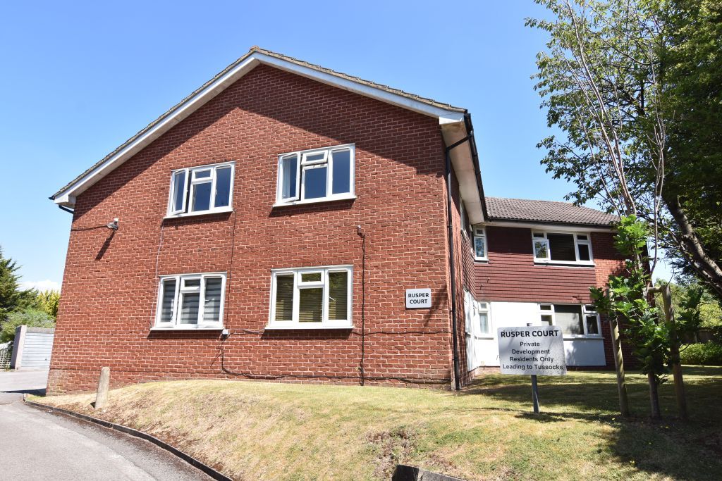 Studio to rent in Reddown Road, Coulsdon CR5 Zoopla