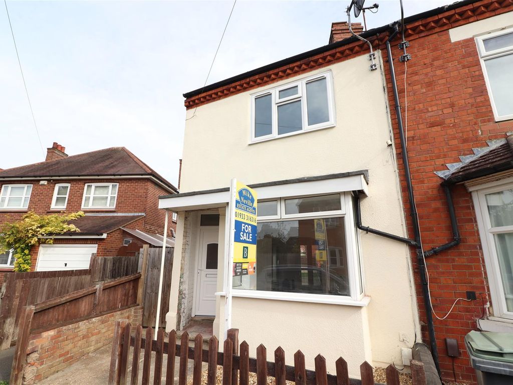 3 bed end terrace house for sale in Cromwell Road, Rushden NN10 Zoopla