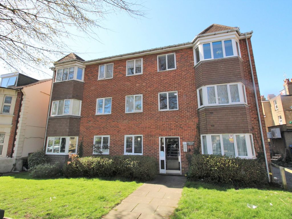 2 bed flat for sale in Rutland Gardens, Hove BN3 Zoopla