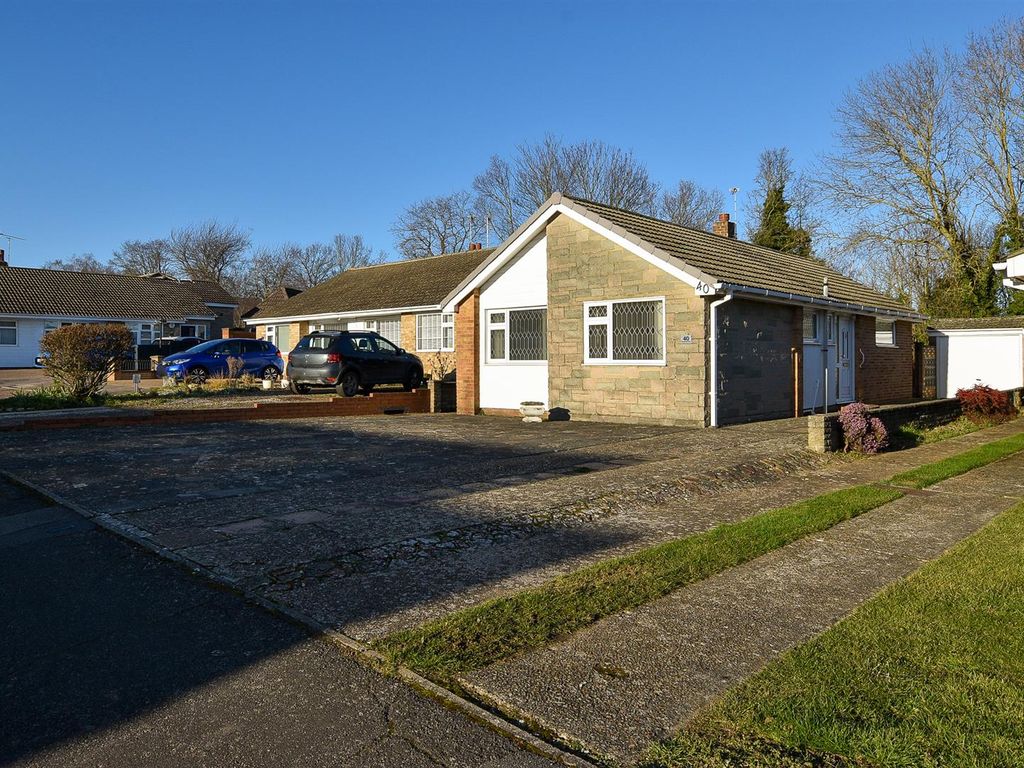 2 bed detached bungalow for sale in Beckenham Drive, Allington