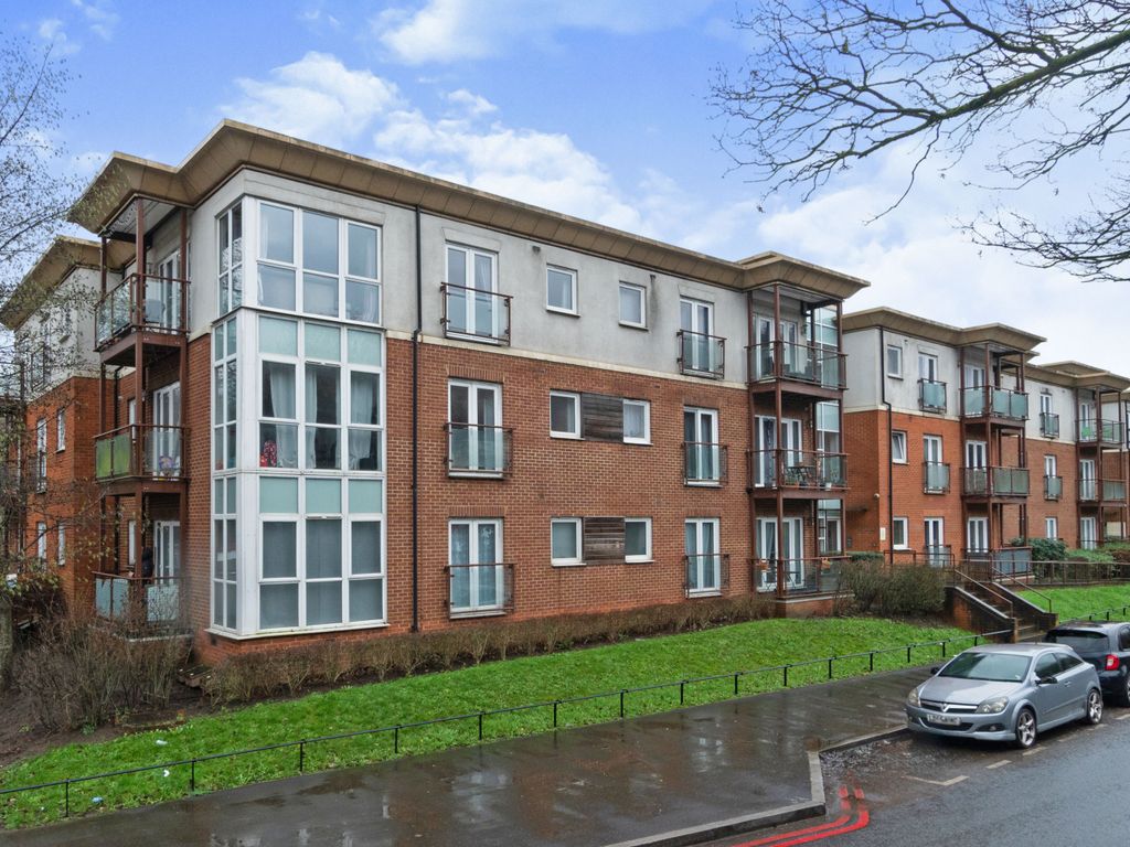 2 bed flat for sale in Godstone Road, Kenley CR8 Zoopla
