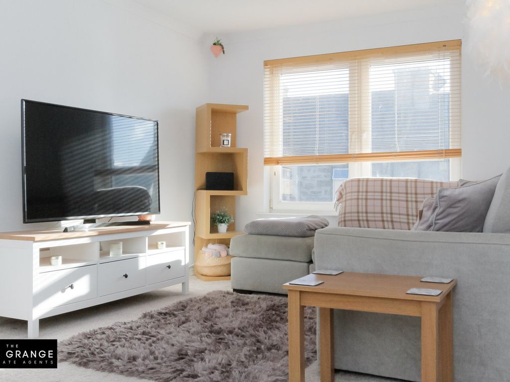 2 bed flat for sale in Clifton Road, Lossiemouth IV31, £123,000 Zoopla