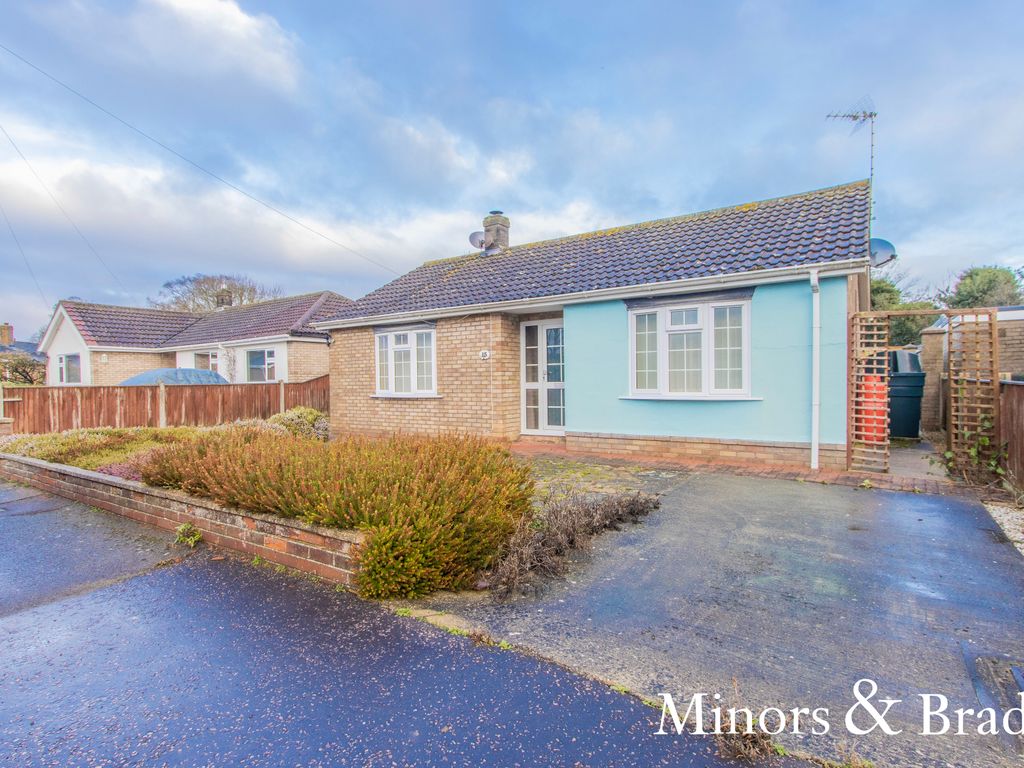 2 bed detached bungalow for sale in Bittern Road, Rollesby, Great