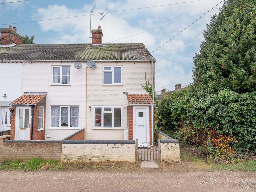 2 bed end terrace house for sale in Rosemary Terrace, Fakenham NR21, £