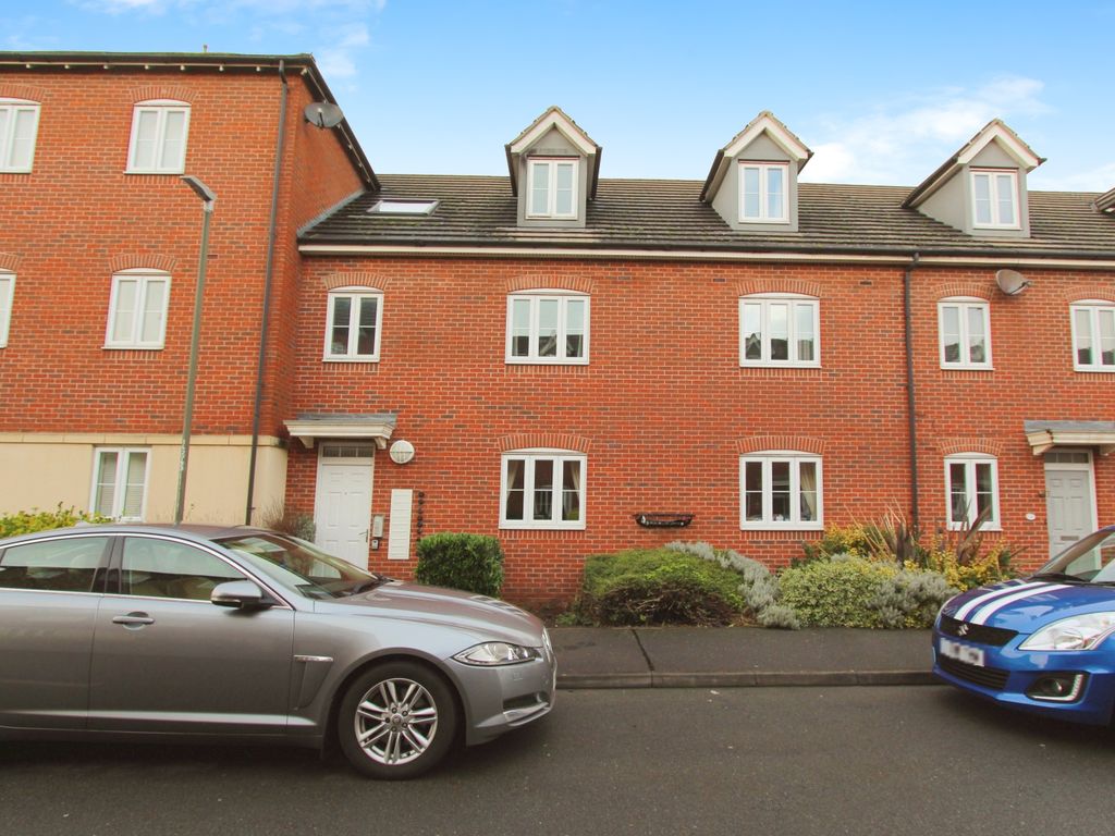 2 bed flat to rent in Bramley Road, Long Eaton, Long Eaton NG10, £825