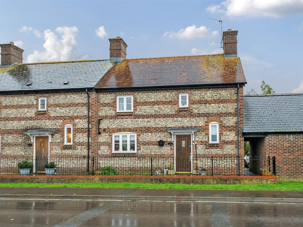 3 bed end terrace house for sale in Bournemouth Road, Charlton Marshall
