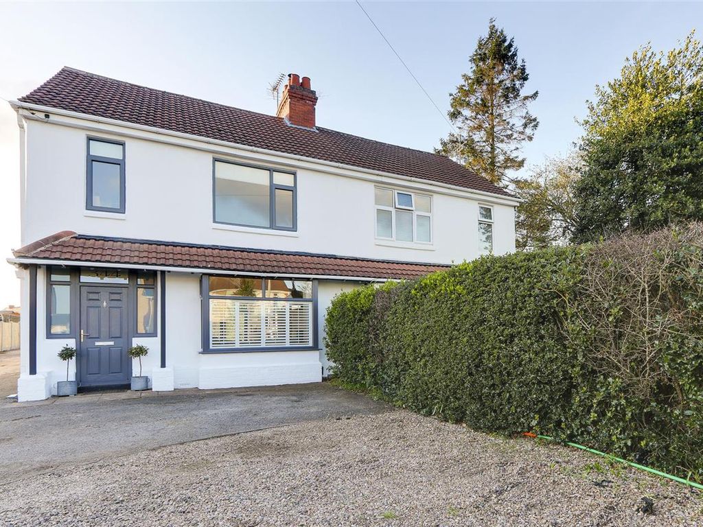 3 bed semidetached house for sale in Watnall Road, Hucknall