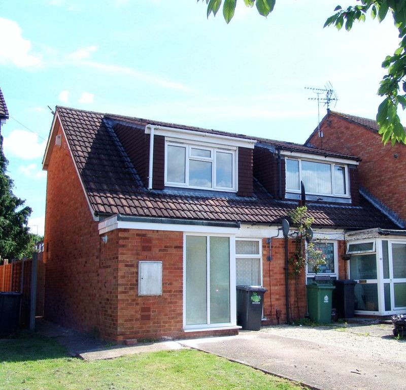 2 bed semidetached house to rent in Lower Meadow, Quedgeley